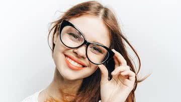 Óculos sempre limpinhos e livres dos arranhões - Shutterstock