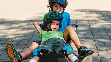 “Meu filho quer um tênis de rodinhas. É muito perigoso?” - Shutterstock