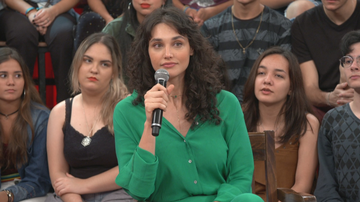 Débora Nascimento detalha parto no programa Altas Horas - Reprodução/TV Globo