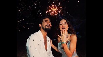 Casal celebrou pedido de casamento na virada de ano - Reprodução/Instagram