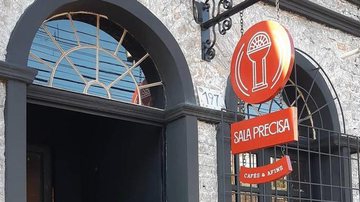 O Café Sala Precisa está localizado em Porto Alegre - Reprodução/Facebook