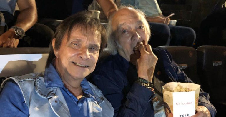 Roberto Carlos e Erasmo Carlos vão ao cinema juntos. - Reprodução/ Instagram