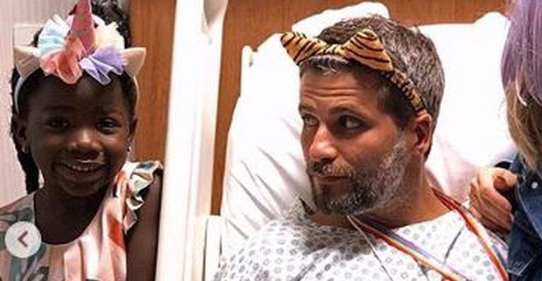 Bruno Gagliasso aproveita o Carnaval ao lado de Titi, no hospital - Reprodução/Instagram