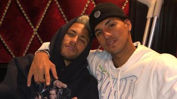 Neymar e Gabriel Medina foram saudados pelo presidente Jair Bolsonaro - Reprodução/Instagram