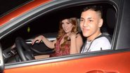 Simony fez um test drive com o filho em carro de luxo - Eduardo Martins/AgNews