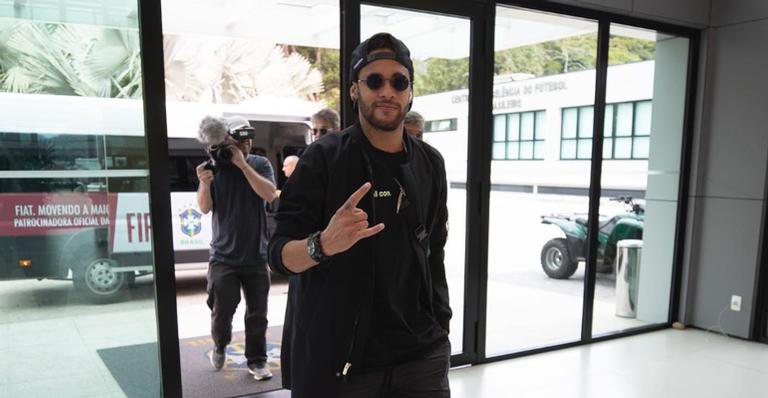 Neymar teve 36 imóveis bloqueados pela Justiça brasileira - Reprodução/Instagram