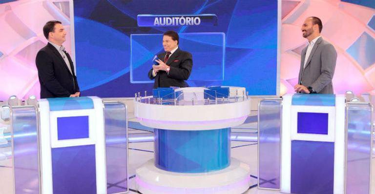 Filhos de Bolsonaro erraram perguntas sobre política - Reprodução/SBT