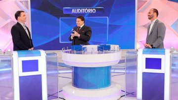 Filhos de Bolsonaro erraram perguntas sobre política - Reprodução/SBT