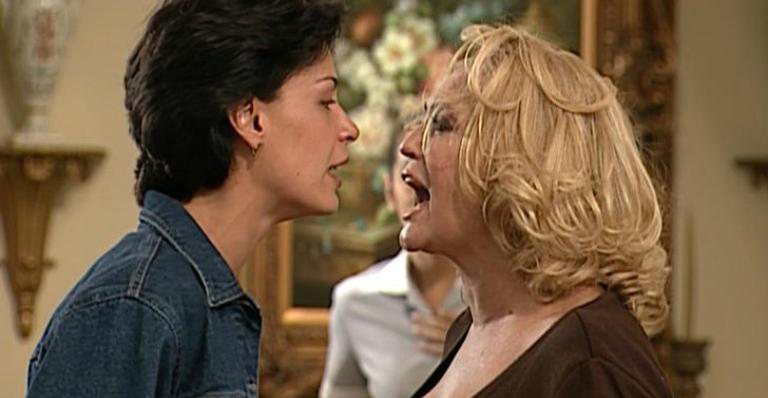 Carolina Ferraz e Susana Vieira em cena de 'Por Amor'. - TV Globo