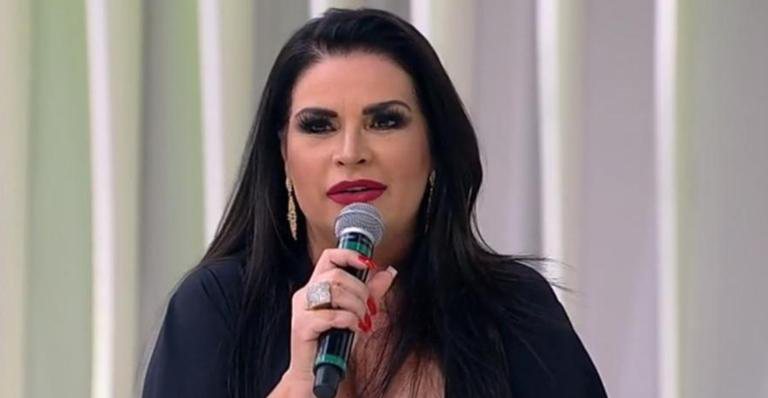 Solange Gomes participou do 'SuperPop', comandado por Luciana Gimenez na Rede TV! - Reprodução/Rede TV!