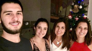 Fátima Bernardes e os filhos trigêmeos Vinícius, Laura e Beatriz - Reprodução/Instagram