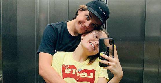 Larissa Manoela celebra quase dois anos de namoro com Leo Cidade - Instagram/ @larissamanoela