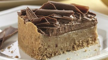 Confira como fazer uma torta de amendoim com chocolate - Reprodução: Ormuzd Alves