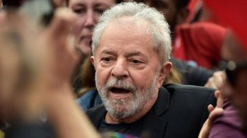 Lula deixou a prisão na última sexta-feira (8) - Reprodução/ Carl de Souza / AFP