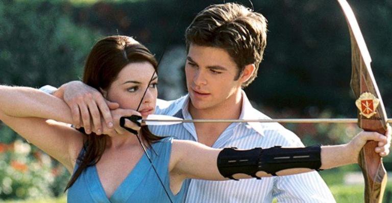 Anne Hathaway e Chris Pine estrela o clássico 'Diário da Princesa 2' - Divulgação