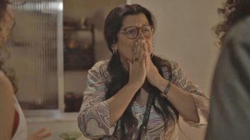 Lurdes é interpretada por Regina Casé em 'Amor de Mãe' - TV Globo