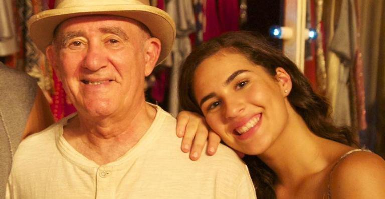 Lívian Aragão faz homenagem para o pai no dia de seu aniversário - Instagram: @livianaragao