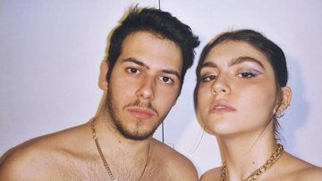Antonio Benincio aparece sem camisa no provador com a namorada - Instagram/sophdelucca