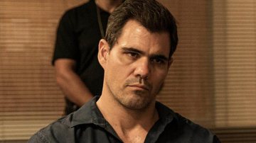 Magno (Juliano Cazarré) é preso como suspeito do assassinato de Genílson (Paulo Gabriel). - Globo/ Victor Pollak