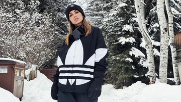 Anitta surge em fotos vazadas lambendo boca de affair - Instagram/ @anitta