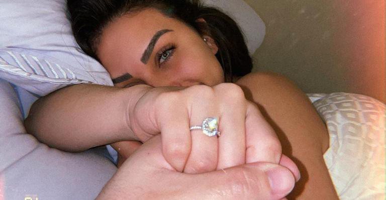 Flavia Pavanelli é pedida em casamento - Instagram/@flaviapavanelli