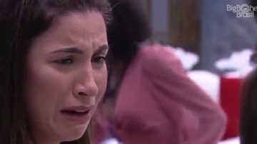 Bianca Andrade se desespera ao descobrir que foi criticada - Tv Globo