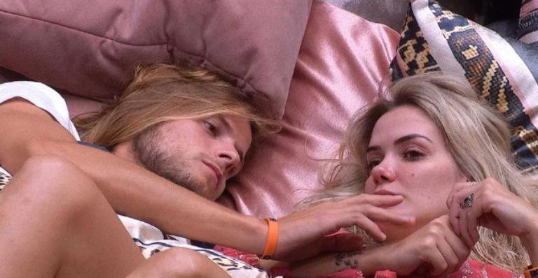 Daniel tentou ficar com Marcela na festa do último sábado (8) - TV Globo