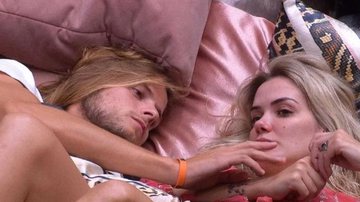 Daniel tentou ficar com Marcela na festa do último sábado (8) - TV Globo