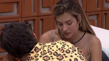 Gabi e Guilherme conversam sobre o relacionamento no 'BBB20' - TV Globo