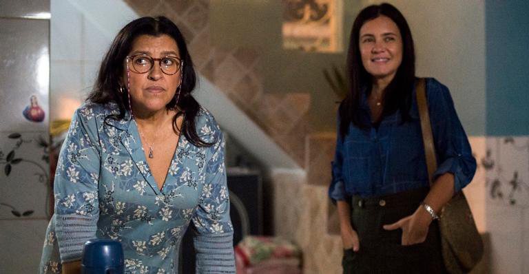 Thelma (Adriana Esteves) vai trair Lurdes (Regina Casé) em 'Amor de Mãe' - Globo/ Estevam Avellar