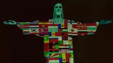 Cristo Redentor ganhou as cores de bandeiras - Instagram/travelvacationsperu