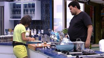 Rafa ganha almoço especial realizado por Manu e Babu - TV Globo
