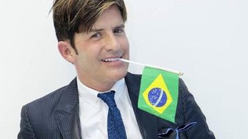 O famoso 'Doutor Hollywood' pediu para que Bolsonaro considere seu pedido - Facebook