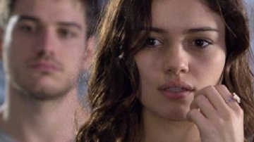 Amália terminou tudo com Rafael após descobrir as mentiras do rapaz - Globo