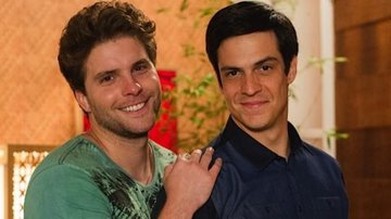 Niko (Thiago Fragoso) e Félix (Mateus Solano) em 'Amor à Vida' - Globo
