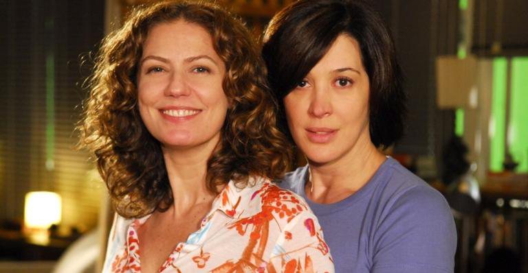 As irmãs adotivas Flora (Patrícia Pillar) e Donatela (Claudia Raia) viveram um grande embate, em 'A Favorita' - TV Globo/João Miguel Jr.