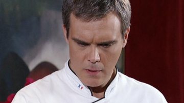 René expulsa Íris de seu restaurante - TV Globo