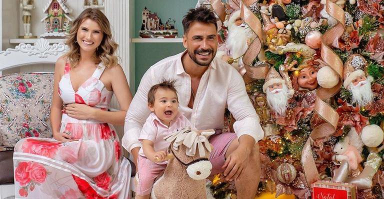 Julio Rocha é casado com Karoline Kleine e pai de José, de 1 ano - Instagram/@juliorocha_
