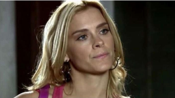 Teodora ajuda Griselda em confusão - TV Globo