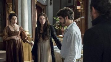 Benedita (Larissa Bracher) anuncia a novidade na novela 'Novo Mundo' - TV Globo