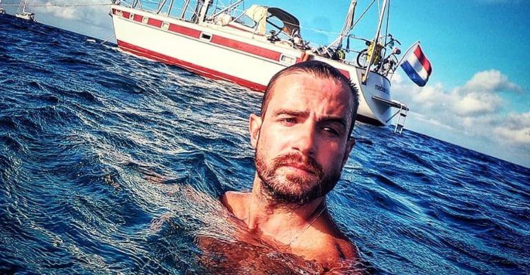 Max Fercondini vive em um veleiro - Instagram/ @maxfercondini
