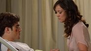 Patrícia (Adriana Birolli) se declara para Antenor (Caio Castro) no hospital - Globo/Divulgação