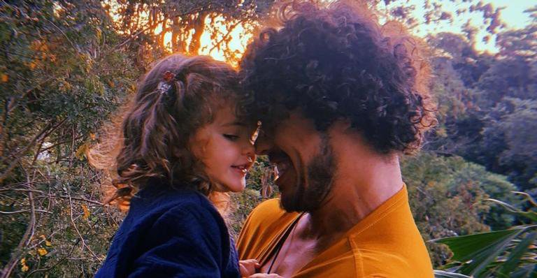 José Loreto surge se divertindo com Bella em post nas redes sociais - Reprodução/Instagram