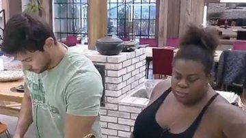 Jojo e Mariano conversam na cozinha - Divulgação/ Record TV