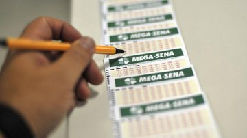 Mega-Sena é sorteada nesta quinta-feira (17) - Marcelo Casal Jr/Agência Brasil