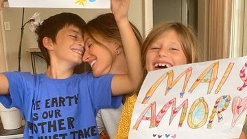 Gisele Bündchen e filhos torcem por Tom Brady em dia de jogo - Reprodução/Instagram