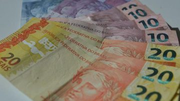 O dinheiro poderá ser movimentado apenas por meio do aplicativo Caixa Tem - Marcello Casal Jr./Agência Brasil