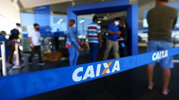 Caixa paga R$ 300 a 1,6 milhão beneficiários do Bolsa Família - Marcelo Camargo/Agência Brasil