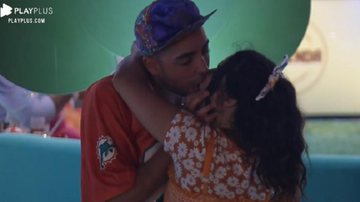 Lucas Maciel e Raissa Barbosa se beijam em "A Fazenda 2020" - Record TV