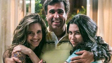 Cassandra (Juliana Paiva), Débora (Olívia Torres) e Hugo (Orã Figueiredo) - Globo/Paulo Belote